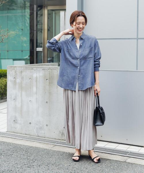 URBAN RESEARCH DOORS（アーバンリサーチドアーズ）の「シアーデニムシャツ｜春服/羽織り/日除け/カジュアル/通勤（シャツ/ブラウス・レディース・ブラック/インディゴブルー・FREE）」の7枚目の写真