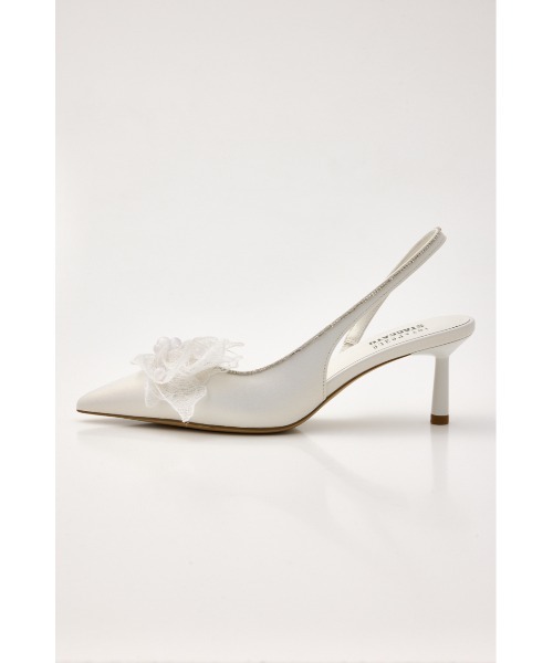 STACCATO(スタッカート)の「フェアリースリングパンプス(パンプス・レディース・ホワイト・24cm/24.5cm/23.5cm/23cm/22.5cm)」の2枚目の写真