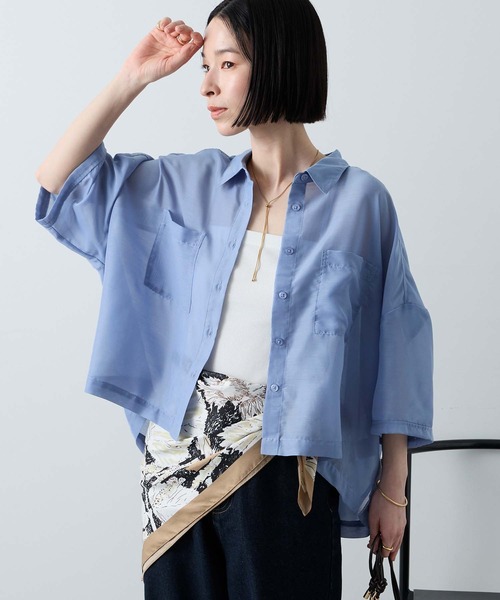 Aunely（オーネリー）の「【Aunely】ひんやり ダブルポケット ミニマル シアーシャツ ＜YOSOOIシリーズ＞（シャツ/ブラウス・レディース・ライトカーキ/ブラウン/ブルー/チャコールグレー/オフホワイト/グレイッシュベージュ/ブラック・L/M）」の21枚目の写真