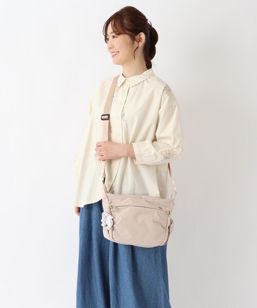 one'sterrace(ワンズテラス)の「moz 撥水ショルダー ZZRK(ショルダーバッグ・レディース・ブラック系8/その他/ブルー系その他7/アイボリー系8・99)」の22枚目の写真