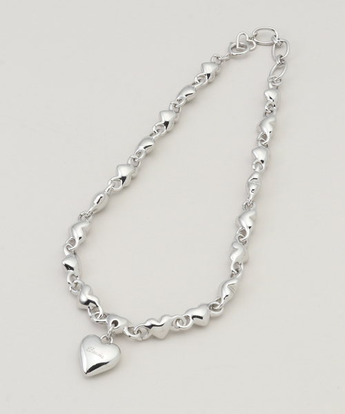 BASICKS（ベイシックス）の「BASICKS / ベイシックス Heart Dropped Chain Necklace（ネックレス・レディース・シルバー・FREE）」の2枚目の写真