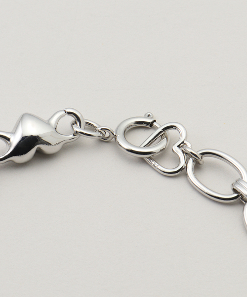 BASICKS（ベイシックス）の「BASICKS / ベイシックス Heart Dropped Chain Necklace（ネックレス・レディース・シルバー・FREE）」の3枚目の写真