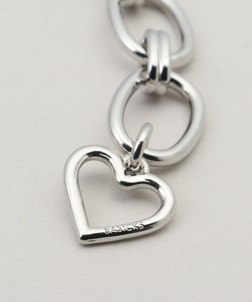 BASICKS（ベイシックス）の「BASICKS / ベイシックス Heart Dropped Chain Necklace（ネックレス・レディース・シルバー・FREE）」の6枚目の写真