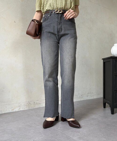 Thevon(ゼボン)の「カットオフストレートデニム(デニムパンツ・レディース・グレー/サックスブルー・M/S)」の3枚目の写真