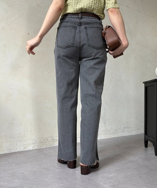 Thevon(ゼボン)の「カットオフストレートデニム(デニムパンツ・レディース・グレー/サックスブルー・M/S)」の5枚目の写真