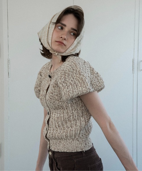 lawgy（ラウジー）の「mini balloon sleeve mix knit / ミニバルーンスリーブミックスニット（ニット/セーター・レディース・ベージュ/ブラック・FREE）」の9枚目の写真