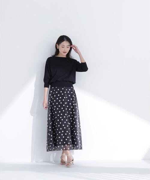 NATURAL BEAUTY BASIC（ナチュラルビューティーベーシック）の「【ちょうど、いい服】しれっと、できすぎニット（ニット/セーター・レディース・レッド/オフホワイト/ブルー/ブラック・FREE）」の6枚目の写真
