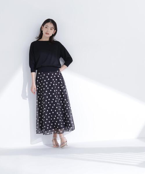 NATURAL BEAUTY BASIC（ナチュラルビューティーベーシック）の「【ちょうど、いい服】しれっと、できすぎニット（ニット/セーター・レディース・レッド/オフホワイト/ブルー/ブラック・FREE）」の10枚目の写真
