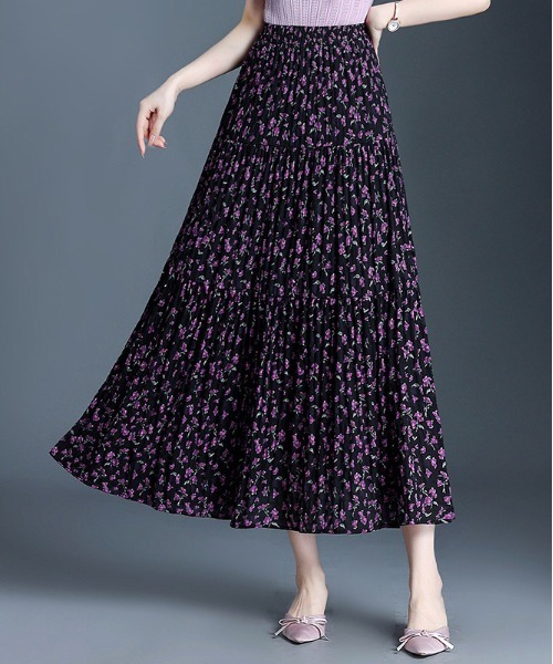 &soiree(アンドソワレ)の「花柄ウエストゴムしわ加工ティアードスカート(スカート・レディース・ブラック系その他2/ブラック系その他/ブラック系その他3/ブラック系その他5/ホワイト/ブラック系その他4/グリーン/ピンク・FREE)」の4枚目の写真