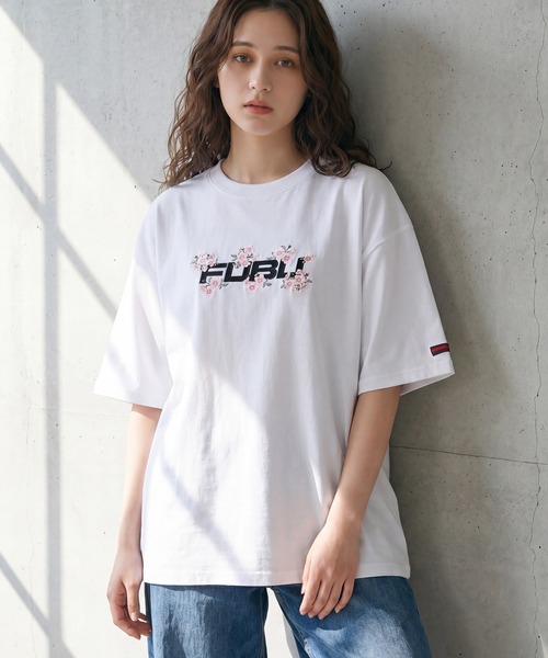 FUBU( フブ)の「【FUBU/フブ】SOUVENIR T-SHIRTS/スーベニアTシャツ(Tシャツ/カットソー・メンズ・ホワイト/ブラック・XL/M/L)」の12枚目の写真