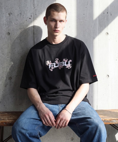 FUBU( フブ)の「【FUBU/フブ】SOUVENIR T-SHIRTS/スーベニアTシャツ(Tシャツ/カットソー・メンズ・ホワイト/ブラック・XL/M/L)」の14枚目の写真