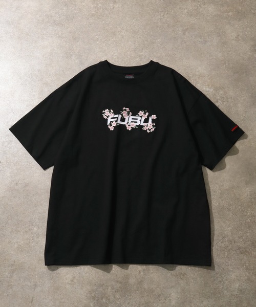 FUBU( フブ)の「【FUBU/フブ】SOUVENIR T-SHIRTS/スーベニアTシャツ(Tシャツ/カットソー・メンズ・ホワイト/ブラック・XL/M/L)」の21枚目の写真