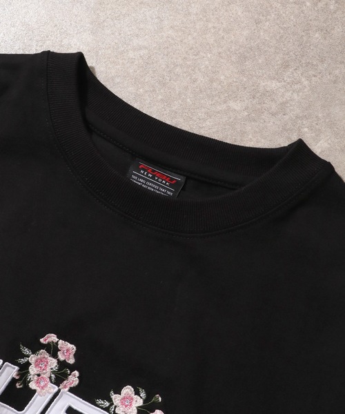 FUBU( フブ)の「【FUBU/フブ】SOUVENIR T-SHIRTS/スーベニアTシャツ(Tシャツ/カットソー・メンズ・ホワイト/ブラック・XL/M/L)」の3枚目の写真