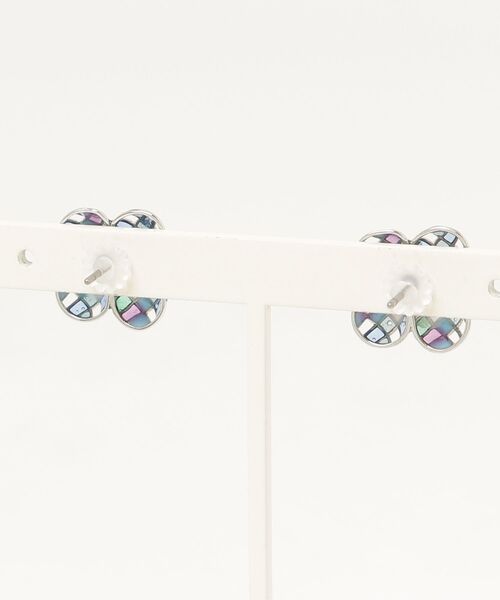 Zoule（ゾーラ）の「Zoule ゾーラ：MOROCCAN モロッカンシリーズ　quatre fleurs　花　フラワー　ピアス（ピアス（両耳用）・レディース・シルバー/ゴールド・FREE）」の9枚目の写真