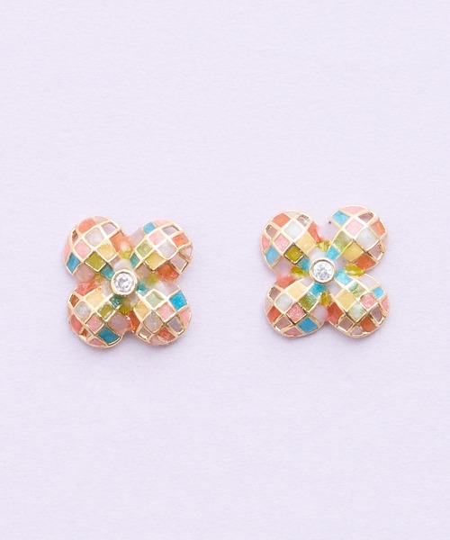 Zoule（ゾーラ）の「Zoule ゾーラ：MOROCCAN モロッカンシリーズ　quatre fleurs　花　フラワー　ピアス（ピアス（両耳用）・レディース・シルバー/ゴールド・FREE）」の6枚目の写真