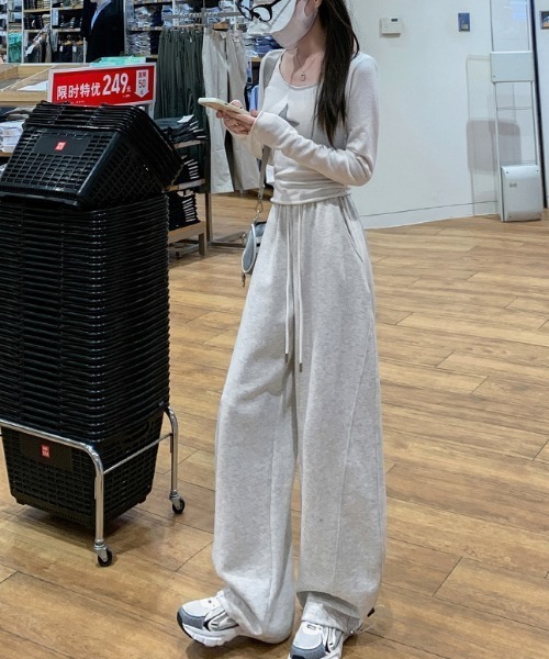 Teem Store(チームストア)の「ドロコード付ワイドスウェットパンツ イージーパンツ 美脚効果(スウェットパンツ・レディース・ライトグレー/ホワイト/グレー/ブラック・L/M)」の17枚目の写真