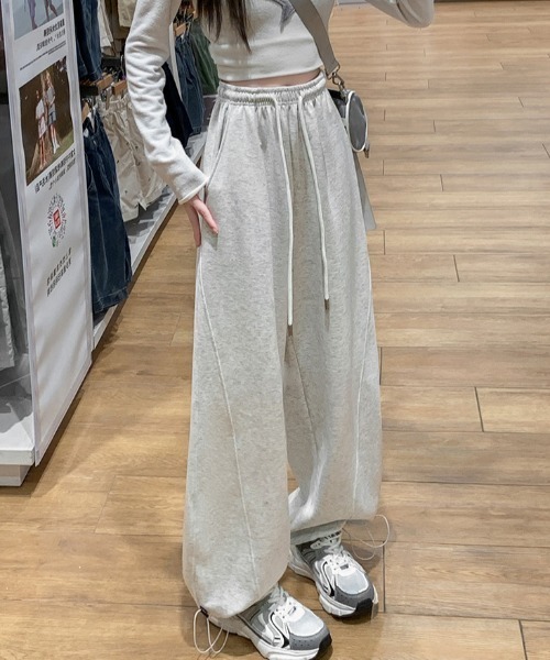 Teem Store(チームストア)の「ドロコード付ワイドスウェットパンツ イージーパンツ 美脚効果(スウェットパンツ・レディース・ライトグレー/ホワイト/グレー/ブラック・L/M)」の7枚目の写真