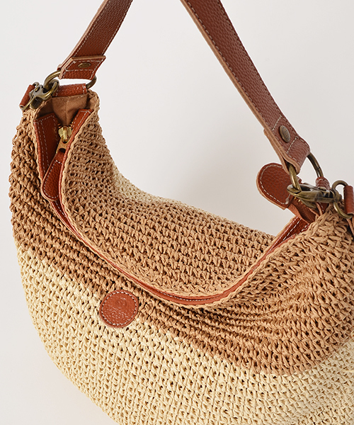 folna（フォルナ）の「【FUDGE 5月号掲載】FOLNA（フォルナ）:ペーパー バイカラー トートバッグ ◇（トートバッグ・レディース・ブラック/キャメル・ONESIZE）」の13枚目の写真