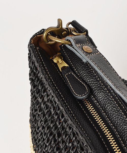 folna（フォルナ）の「【FUDGE 5月号掲載】FOLNA（フォルナ）:ペーパー バイカラー トートバッグ ◇（トートバッグ・レディース・ブラック/キャメル・ONESIZE）」の9枚目の写真