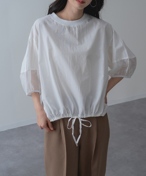 refinedworks(リファインドワークス)の「【refinedworks】半袖 シアートップス プルオーバー(シャツ/ブラウス・レディース・ブラック/ホワイト/ブラウン・FREE)」の2枚目の写真