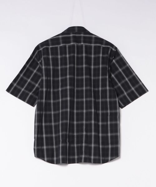 TAKA-Q(タカキュー)の「【ストレッチ コットン】タカキュー 綿 ブロード チェック レギュラーカラー 半袖 シャツ(シャツ/ブラウス・メンズ・ブラック/ベージュ・X-LARGE/LARGE/MEDIUM)」の3枚目の写真