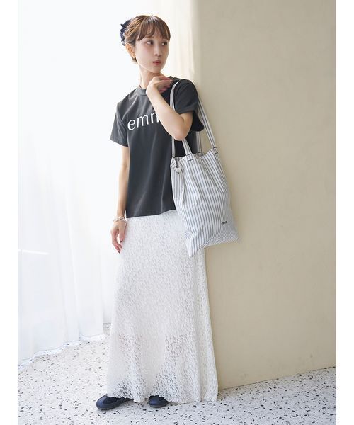 emmi(エミ)の「ナロースカート(スカート・レディース・ネイビー/ホワイト/ライトベージュ/アイボリー・0/1)」の10枚目の写真