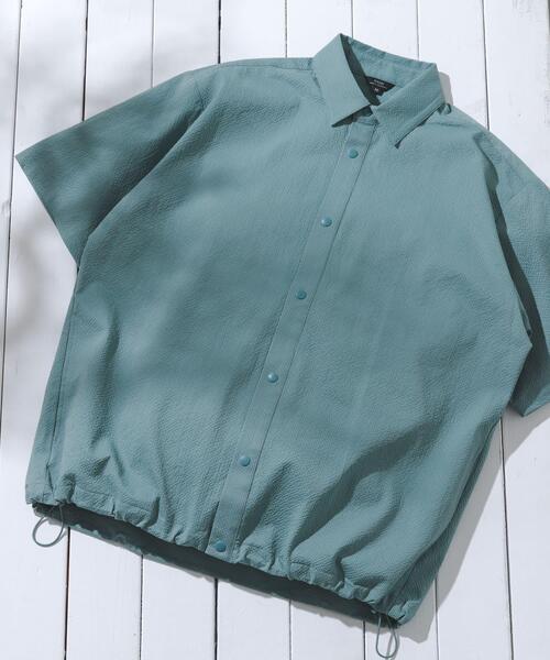 ITEMS URBANRESEARCH（アイテムズ アーバンリサーチ）の「『接触冷感/イージーケア/吸水速乾/撥水/防汚』高機能シアサッカー サイドストレージシャツ(楽着シリーズ)（シャツ/ブラウス・メンズ・ベージュ/ブラック/ライトブルー・MEDIUM/LARGE）」の3枚目の写真