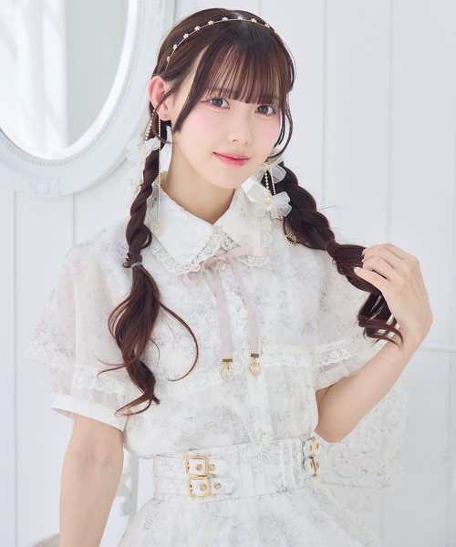 ROJITA(ロジータ)の「【セットアップ対応/新色登場】レースフリルケープブラウス(シャツ/ブラウス・レディース・アイボリー/ブラック/ブルー/ミント/ピンク・FREE)」の2枚目の写真