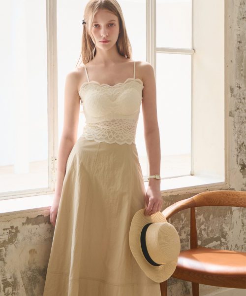 SLOWLOLLI(スローローリ)の「Lace crop inner top_3 Colors(Tシャツ/カットソー・レディース・アイボリー/Beige/ブラック・FREE)」の4枚目の写真
