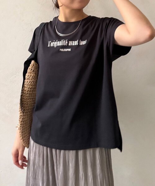 Jena espace merveilleux(ジェナ エスパスメルヴェイユ)の「コンパクトロゴカットソー(Tシャツ/カットソー・レディース・アイボリー/ライトグレー/ブラック/ブルー・FREE)」の3枚目の写真