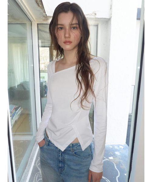 ETMON(エトモン)の「Curved Pintuck T-Shirt, White(Tシャツ/カットソー・レディース・その他・F)」の1枚目の写真