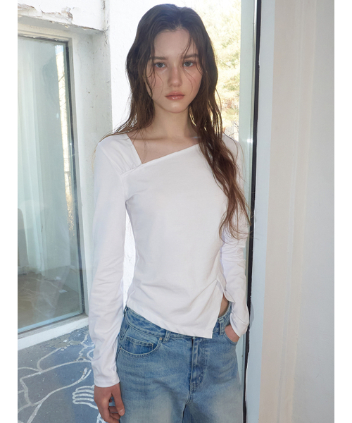 ETMON(エトモン)の「Curved Pintuck T-Shirt, White(Tシャツ/カットソー・レディース・その他・F)」の4枚目の写真