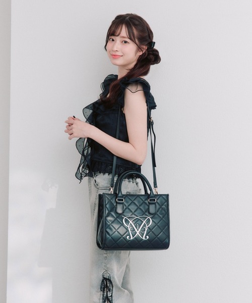 OLIVE des OLIVE（オリーブデオリーブ）の「Aimerianejoieキルティングミニトートバッグ（ショルダーバッグ・レディース・ブラック/アイボリー/ピンク/ライトグレー・FREE）」の3枚目の写真