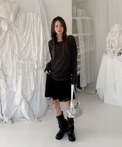 4INT.(フォイント)の「ヴィンテージ クラッシュ ダメージ デニム ショート パンツ(デニムパンツ・レディース・ライトブルー/ブラック/ホワイト・S/L/M)」の17枚目の写真