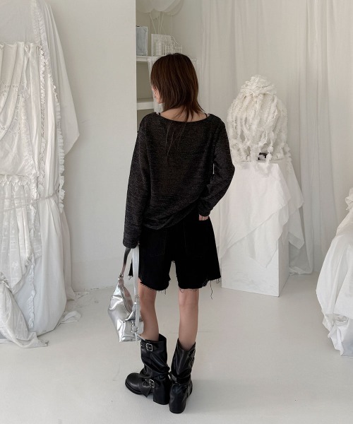 4INT.(フォイント)の「ヴィンテージ クラッシュ ダメージ デニム ショート パンツ(デニムパンツ・レディース・ライトブルー/ブラック/ホワイト・S/L/M)」の18枚目の写真