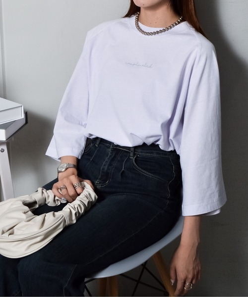 DOUBLE STEAL(ダブルスティール)の「Complicated刺繍 ラグランTシャツ(Tシャツ/カットソー・レディース・ラベンダー/ブラウン/グレイッシュベージュ/オレンジ・FREE)」の4枚目の写真