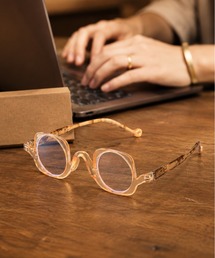 MILLION CARATS（ミリオンカラッツ）の「【UV400カット・ブルーライトカット・(老眼鏡は+1.5展開)】《tool》- EYEGLASSWEAR -掛けても置いても様になる、おしゃれなデザインアイグラス（メガネ）」