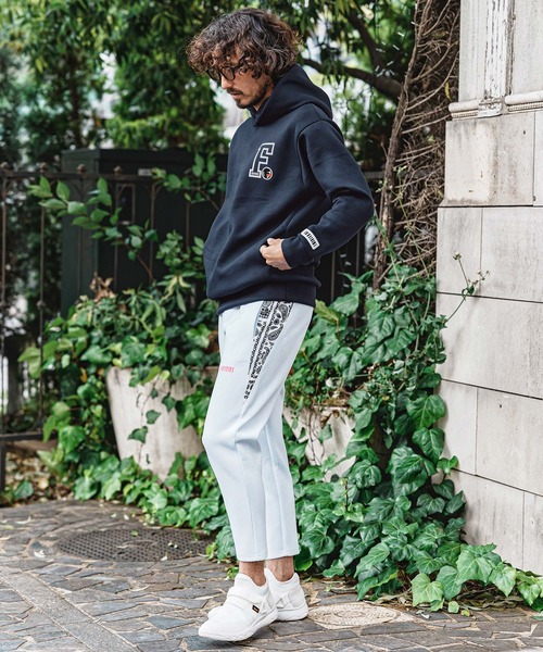 felkod（フィルコッド）の「mpa4154- Chenille Patch Scuba Hoodie フードパーカー(F26A240)（パーカー・メンズ・トップグレー/ネイビー/ブラック・S/M/L/XL）」の12枚目の写真
