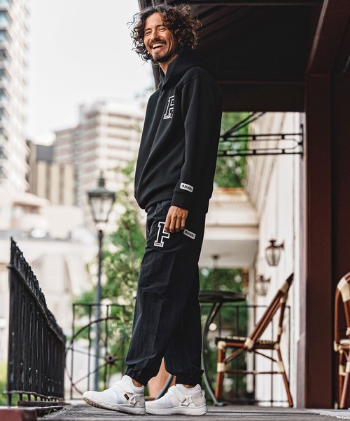 felkod（フィルコッド）の「mpa4154- Chenille Patch Scuba Hoodie フードパーカー(F26A240)（パーカー・メンズ・トップグレー/ネイビー/ブラック・S/M/L/XL）」の15枚目の写真