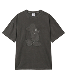 VTWO（ブイツー）の「ヴィンテージピグメントアプリケ刺繍_ミッキー_ Tシャツ (ブラック)（Tシャツ/カットソー）」