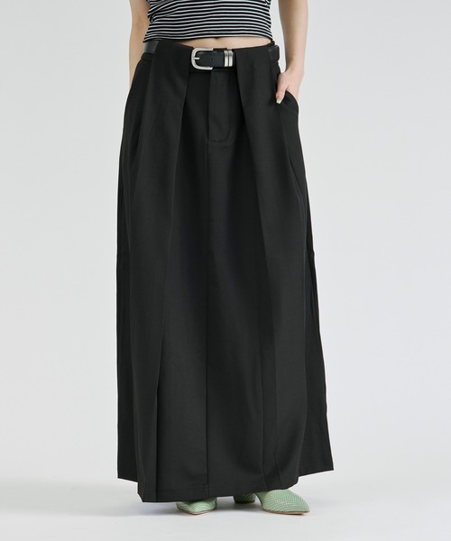 Ezick(エジック)の「belt tuck wide skirt/ベルト付きタックワイドスカート(スカート・レディース・ブラック/チャコール・FREE)」の2枚目の写真
