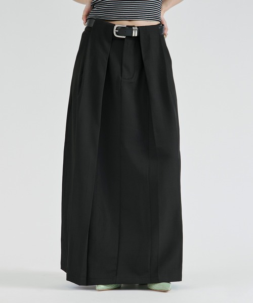 Ezick(エジック)の「belt tuck wide skirt/ベルト付きタックワイドスカート(スカート・レディース・ブラック/チャコール・FREE)」の7枚目の写真