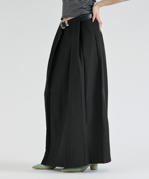 Ezick(エジック)の「belt tuck wide skirt/ベルト付きタックワイドスカート(スカート・レディース・ブラック/チャコール・FREE)」の8枚目の写真