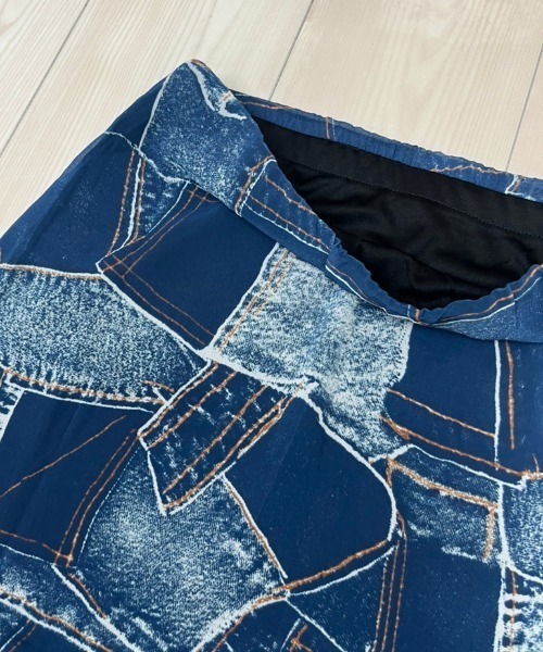 NANEA(ナネア)の「パッチワークデニムプリント サイドスリット マキシスカート(スカート・レディース・ブルー・MEDIUM)」の17枚目の写真