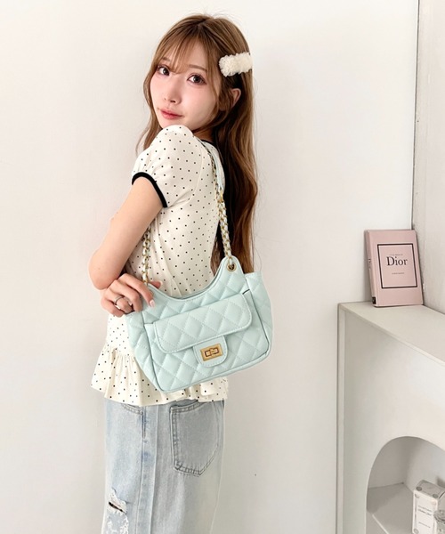 Loueme(ルエム)の「2WAYキルティングチェーンショルダーバッグ(ショルダーバッグ・レディース・ライトブルー/ブラック/オフホワイト/ピンク/ラベンダー・FREE)」の19枚目の写真