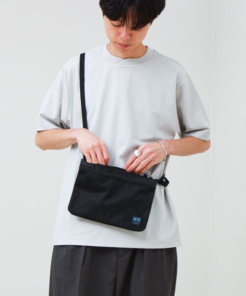 MIS(エムアイエス)の「【MIS/エムアイエス】メッシュポケットサコッシュ(ショルダーバッグ・メンズ・ブラック/ベージュ/ライトグレー・FREE)」の13枚目の写真
