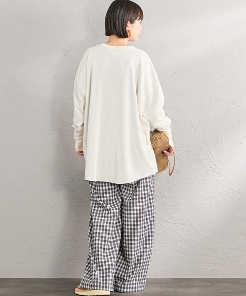 HANES（ヘインズ）の「[HANES/ヘインズ] ヘンリーネック サーマルカットソー（Tシャツ/カットソー・レディース・レッド/グレー/オフホワイト・M）」の17枚目の写真
