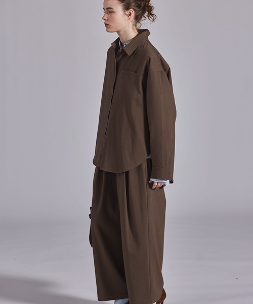 Kelen(ケレン)の「「KELEN / ケレン」バッククロスデザインオーバーシャツ(シャツ/ブラウス・レディース・ネイビー/ブラウン/ライトベージュ・S/M)」の7枚目の写真