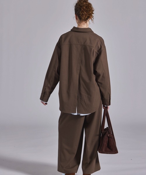 Kelen(ケレン)の「「KELEN / ケレン」バッククロスデザインオーバーシャツ(シャツ/ブラウス・レディース・ネイビー/ブラウン/ライトベージュ・S/M)」の10枚目の写真