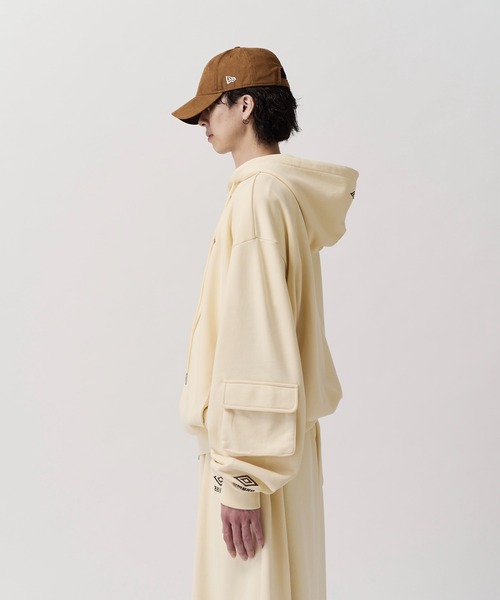 UMBRO(アンブロ)の「【UMBRO for Lui's】FADE VOLUME SWEAT ZIP HOODIE / フェードボリュームスウェットジップパーカー(パーカー・メンズ・ブラック/アイボリー・S/M)」の18枚目の写真